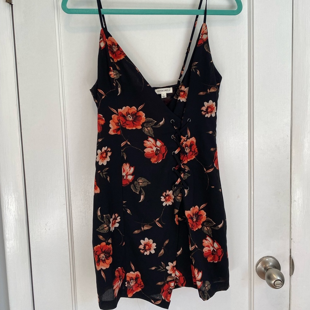 Cotton Candy L.A floral lace u dress